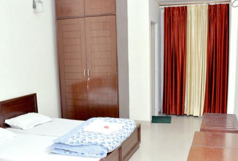 Yamuna Hostel Room Photo